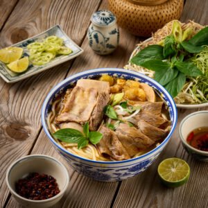 Bùn bò sườn nạm gân