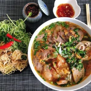 Alternative view of Bún bò Huế đặc biệt