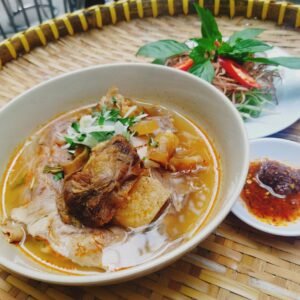 Alternative view of Bùn bò sườn nạm gân